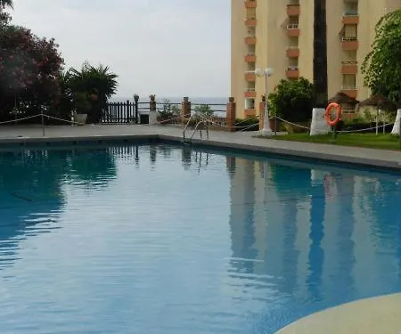 Coqueto En Puerto Marina Con Piscina Lägenhet Benalmádena